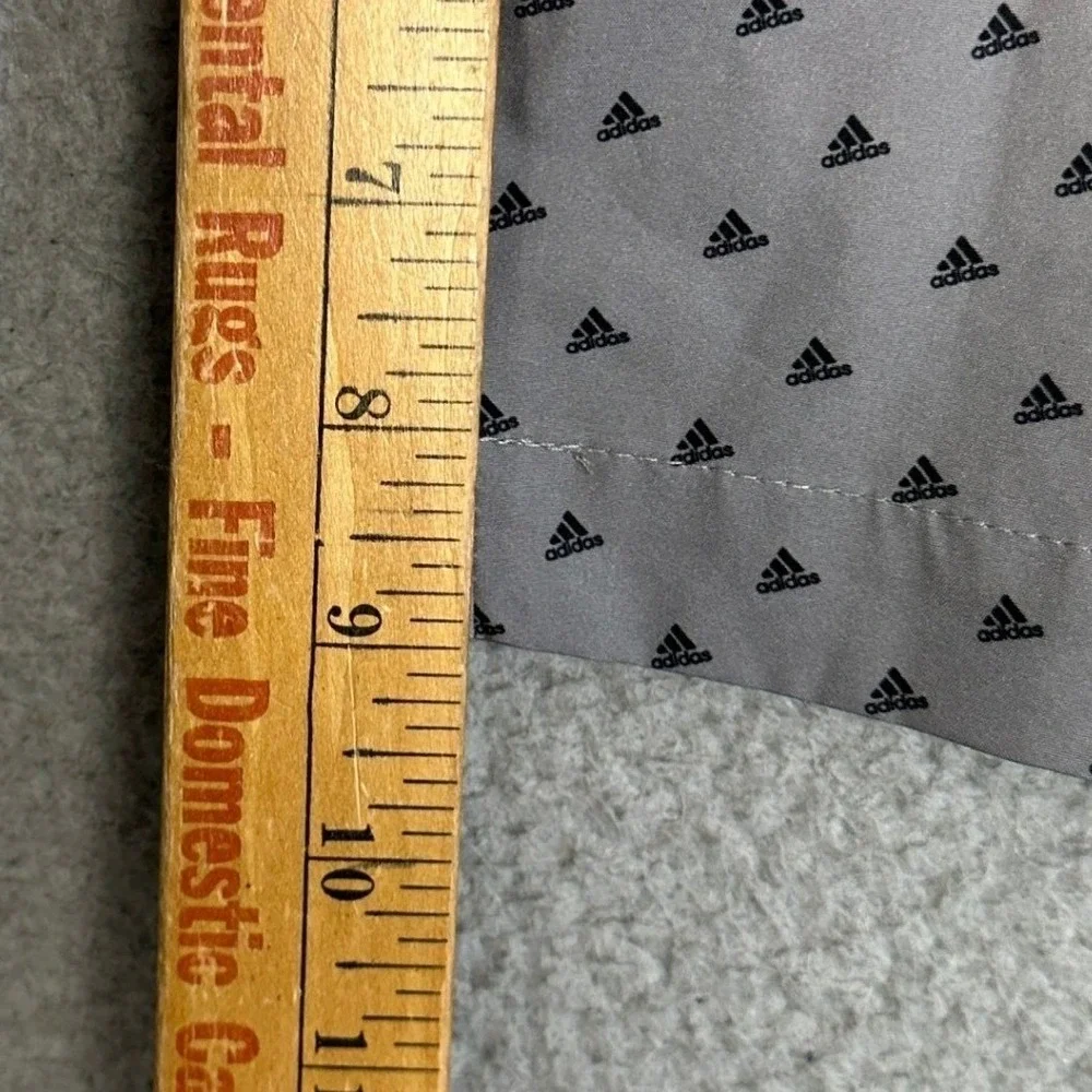 NEW Adidas Ultimate365 Shorts Mens 34 Grey Golf Allover Logo Print Chino Stretch